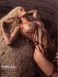 Natalia Bush nuda per il calendario sexy 2009 aspettando Franco Trentalance